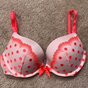 Victoria’s Secret bra